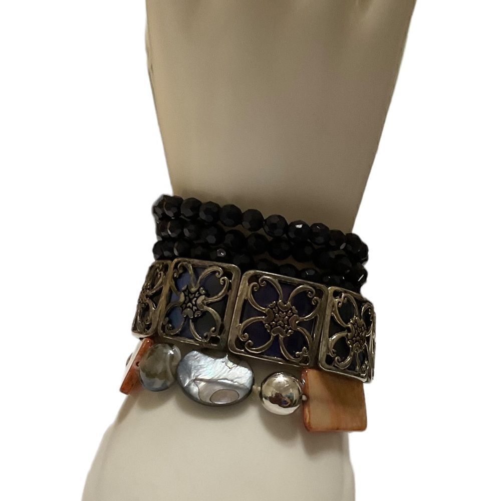 Lot of 3 Bracelets - Picture 2 of 9